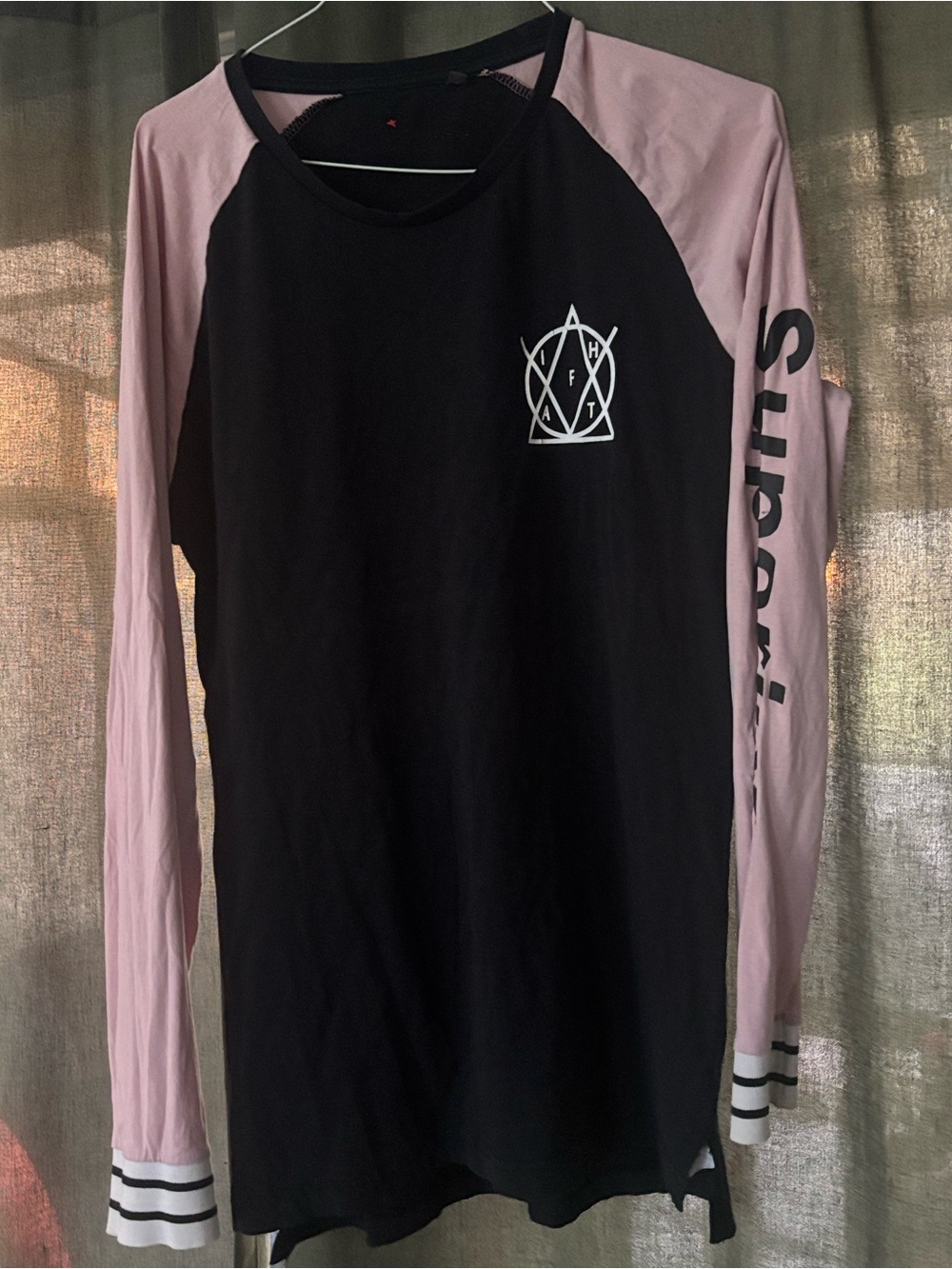 Superior Long-Sleeve Raglan Baseball Tee - Black & Light Pink size M